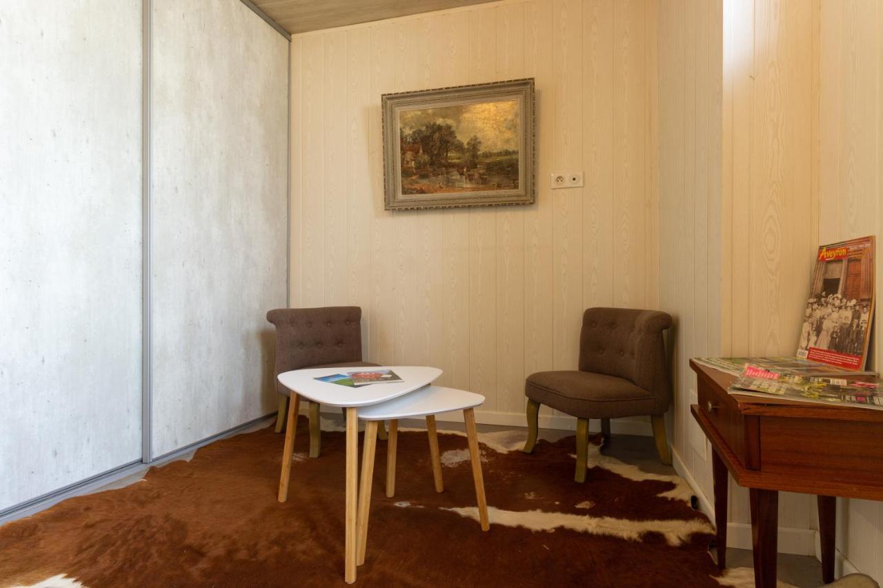 La Maisonnette Etape De Saint-Come D'Olt Villa Buitenkant foto