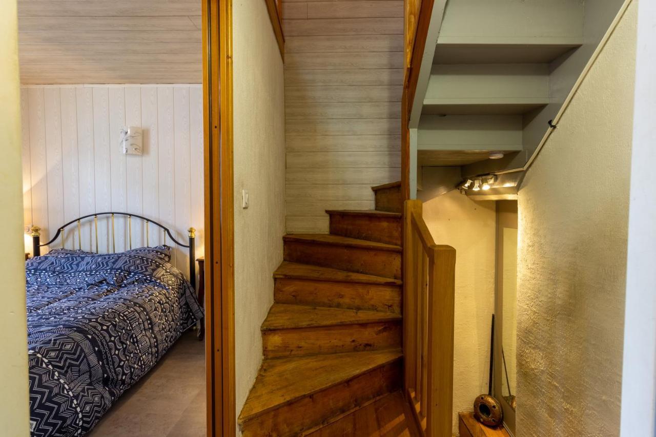 La Maisonnette Etape De Saint-Come D'Olt Villa Buitenkant foto